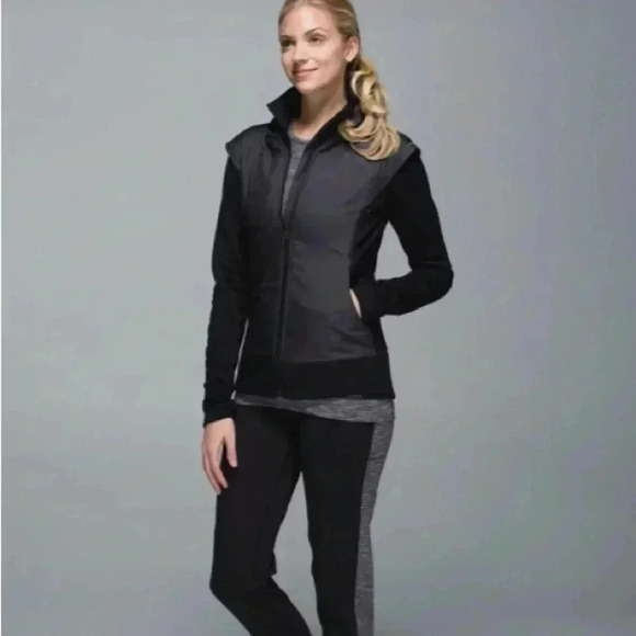 Lululemon Black Running Jacket Size Small​ - Picture 1 of 7